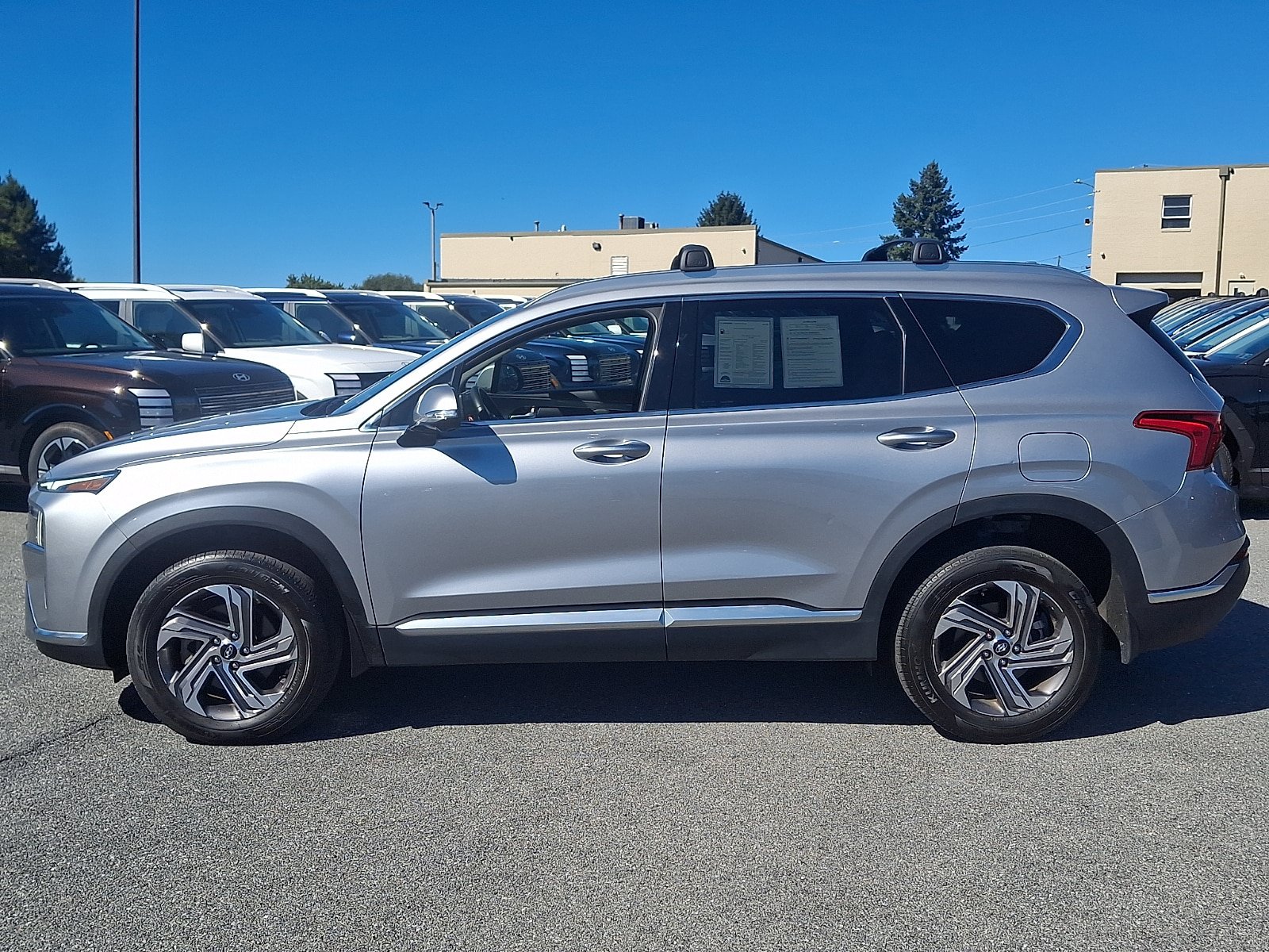 Certified 2023 Hyundai Santa Fe SEL w/ Premium Package AWD/4WD image 8