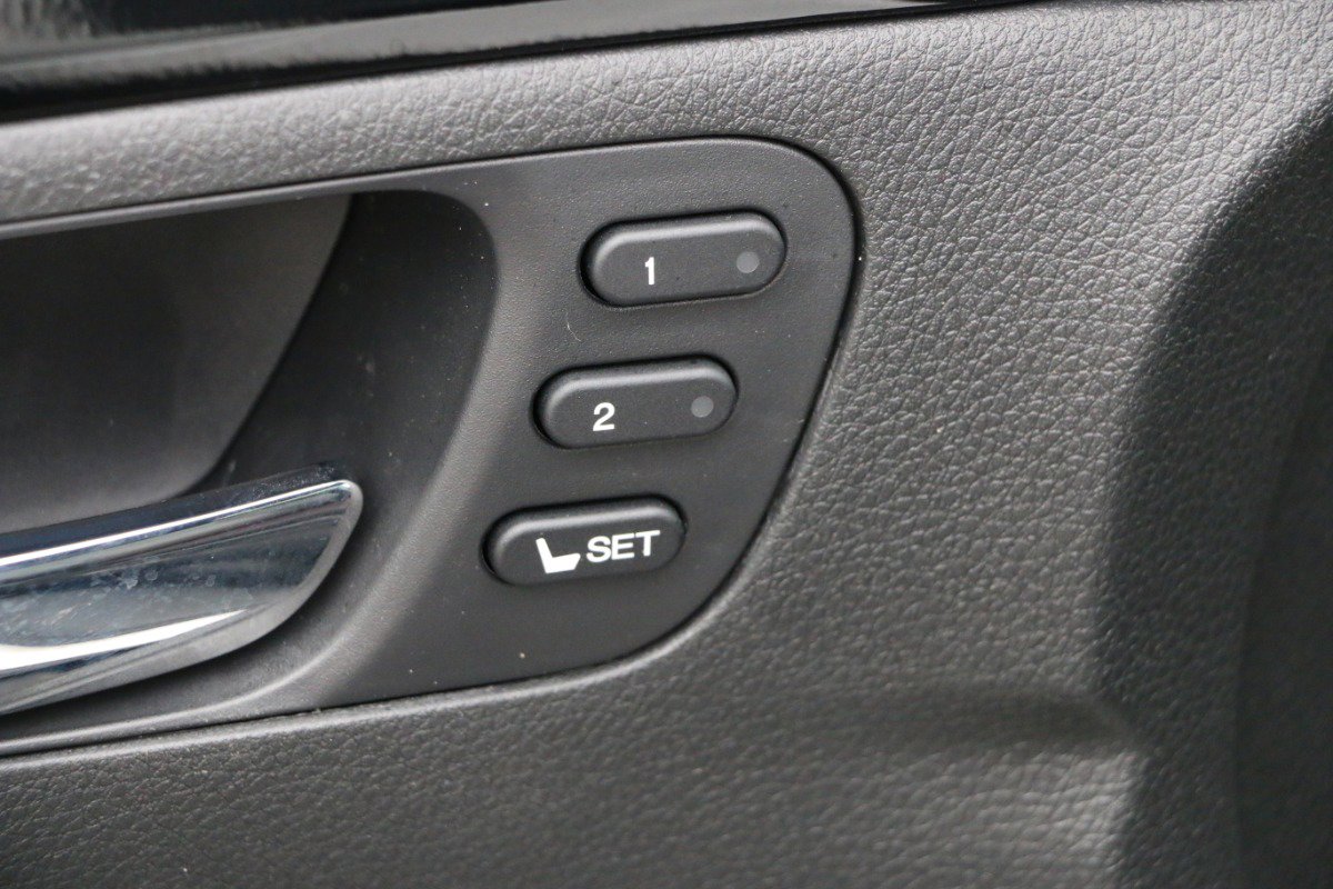 Used 2025 Honda Ridgeline Black Edition image 17