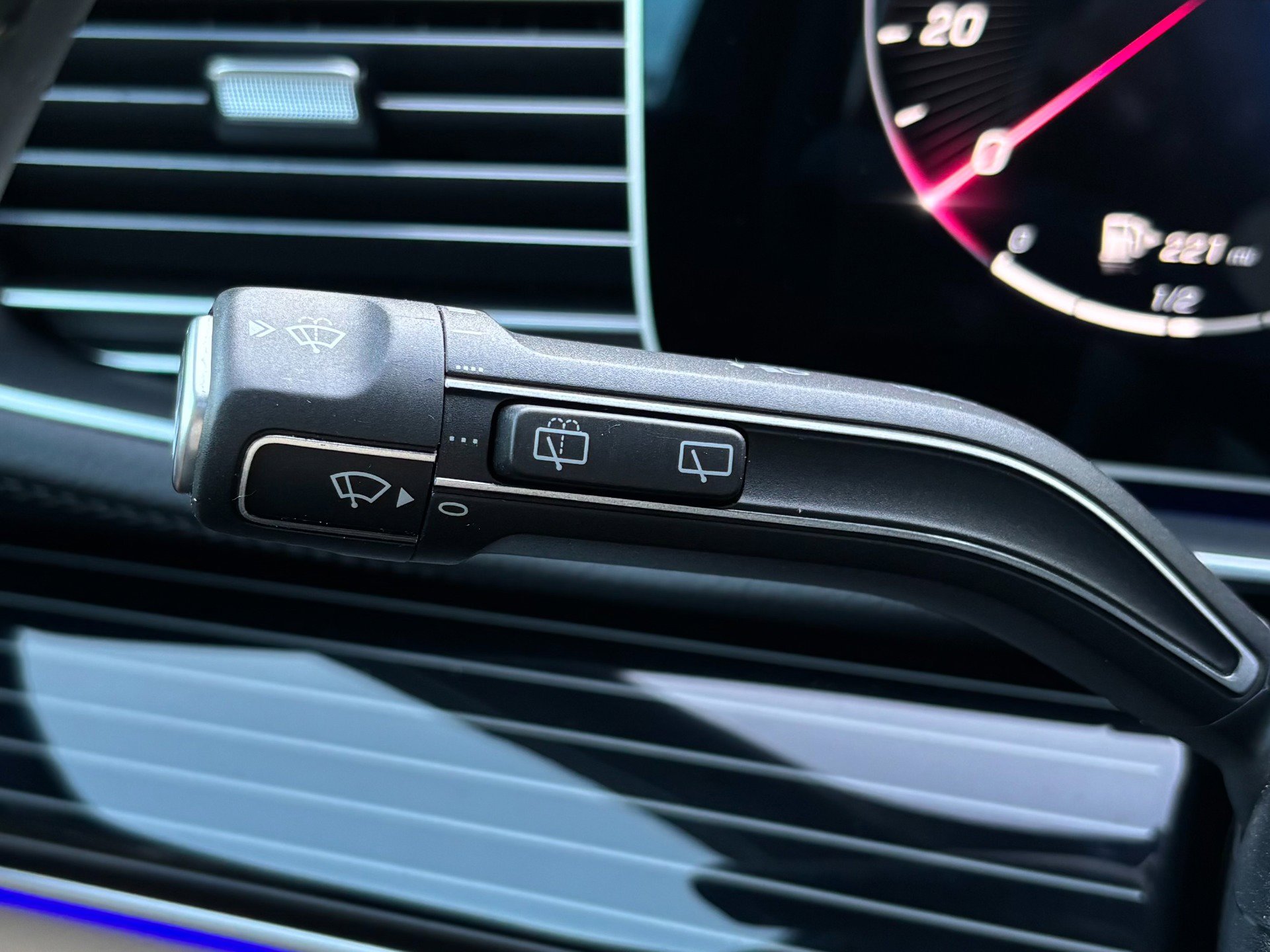 Used 2024 Mercedes-Benz GLS 580 4MATIC image 41