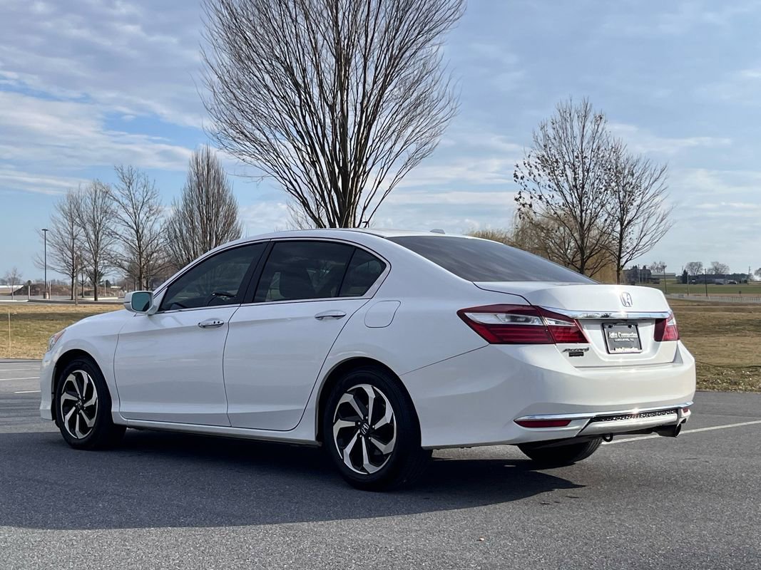Used 2017 Honda Accord EX-L image 6