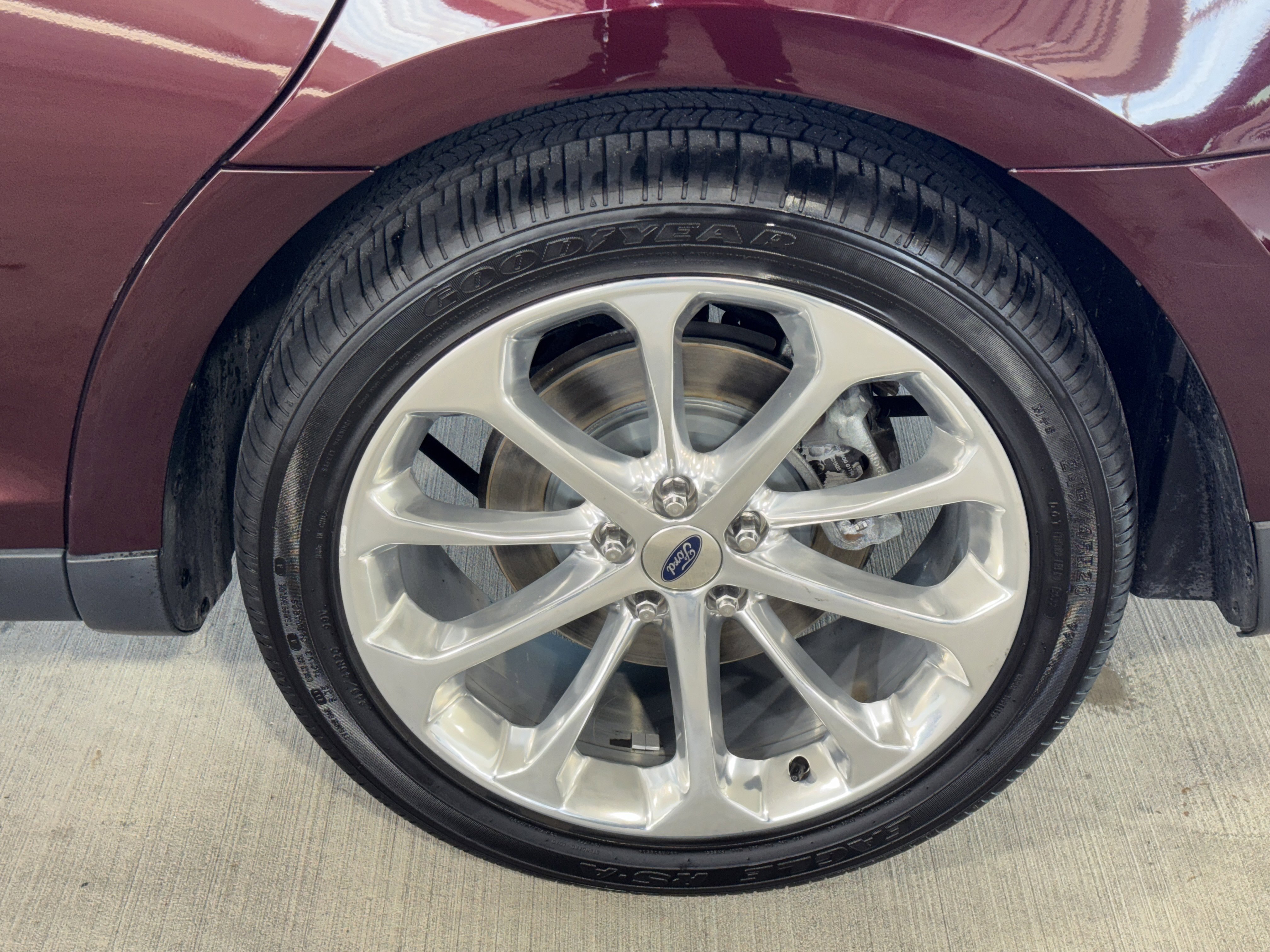 Used 2018 Ford Taurus Limited image 35