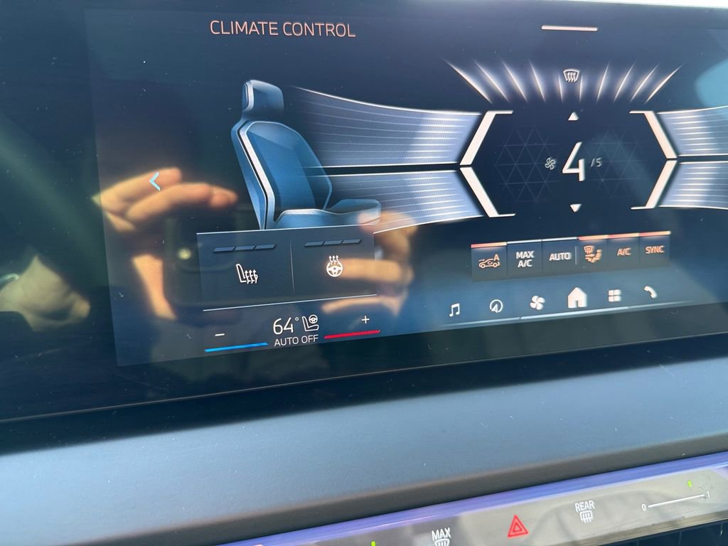 Certified 2025 BMW X3 xDrive30i w/ Premium Package image 23