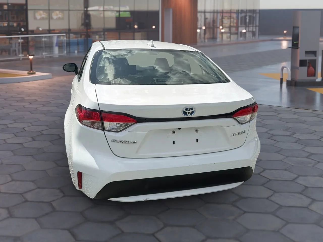 Used 2020 Toyota Corolla LE image 10