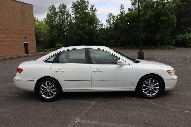 Used 2008 Hyundai Azera Limited FWD image 5