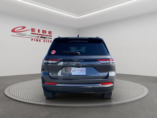 New 2026 Jeep Grand Cherokee Altitude AWD/4WD image 4