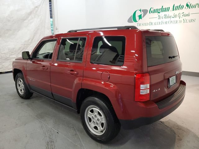 Used 2017 Jeep Patriot Sport w/ Power Value Group AWD/4WD image 4