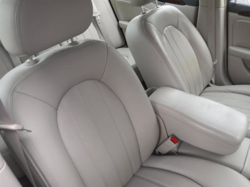 Used 2006 Buick Lucerne CXL w/ Luxury Package FWD image 27