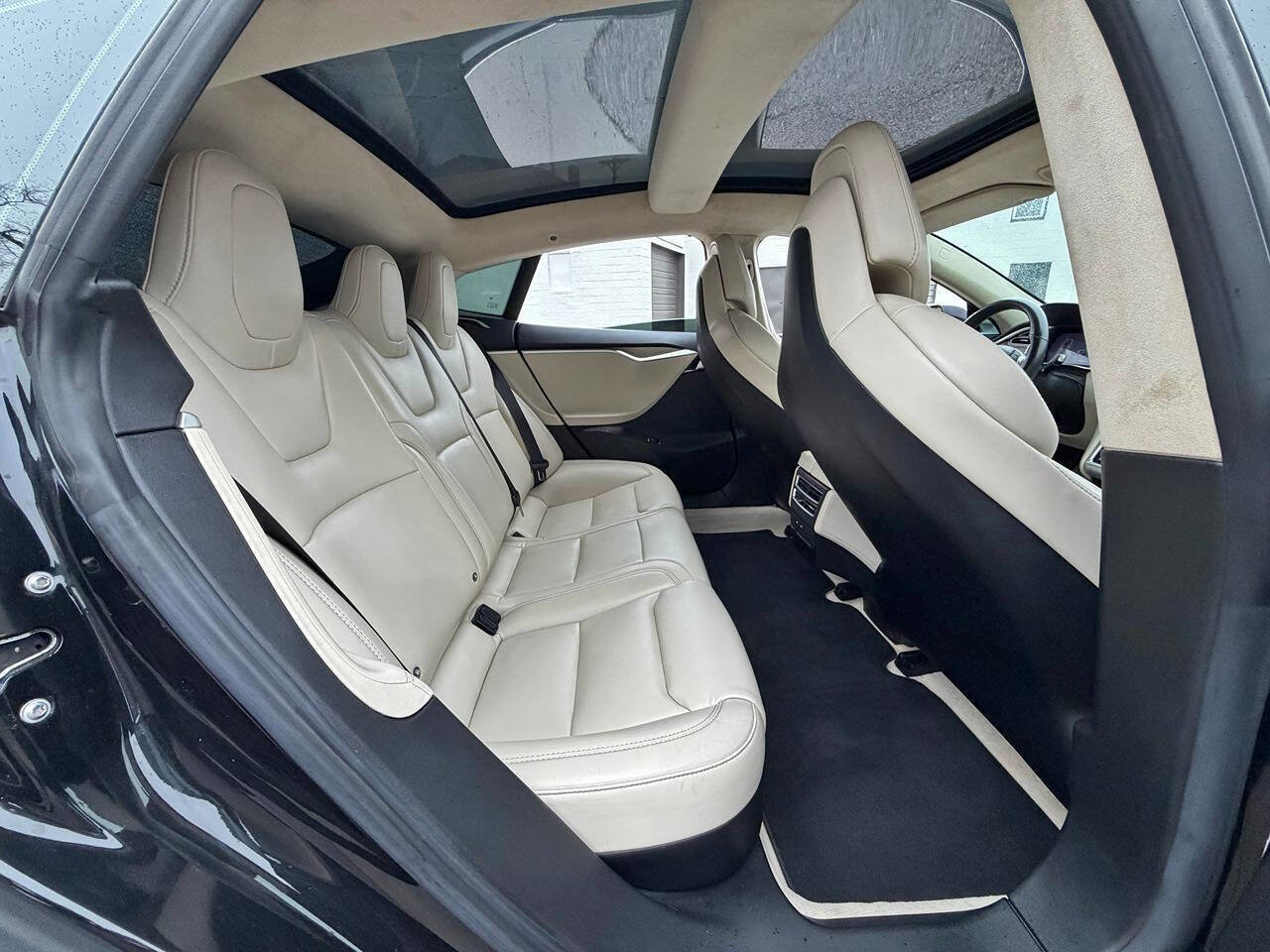 Used 2017 Tesla Model S 60 image 17