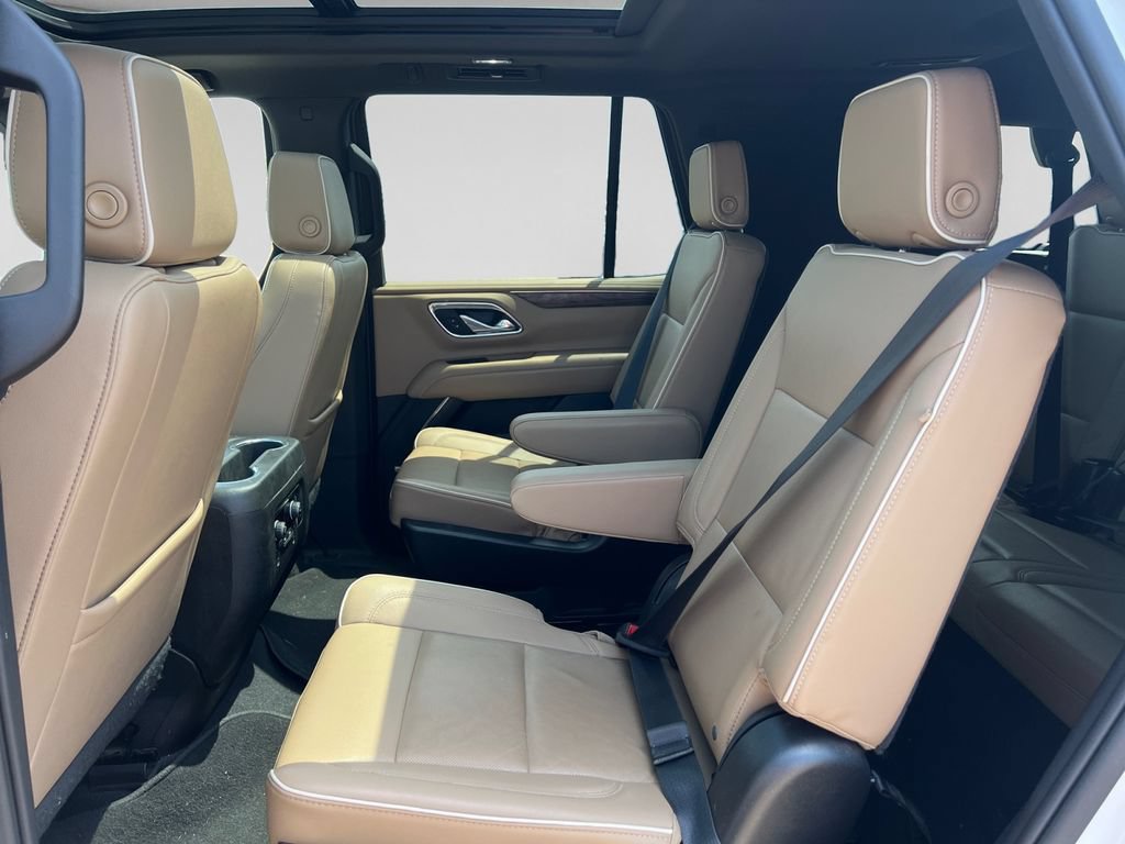 Used 2023 Chevrolet Tahoe Premier AWD/4WD image 34