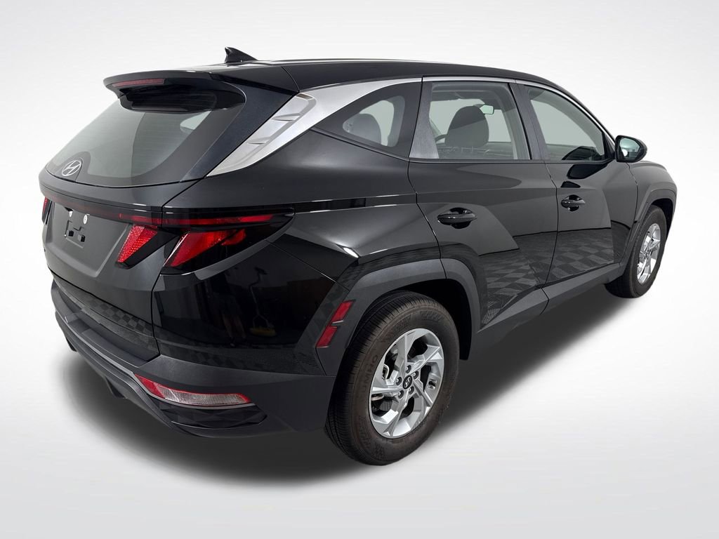 Certified 2024 Hyundai Tucson SE FWD image 3