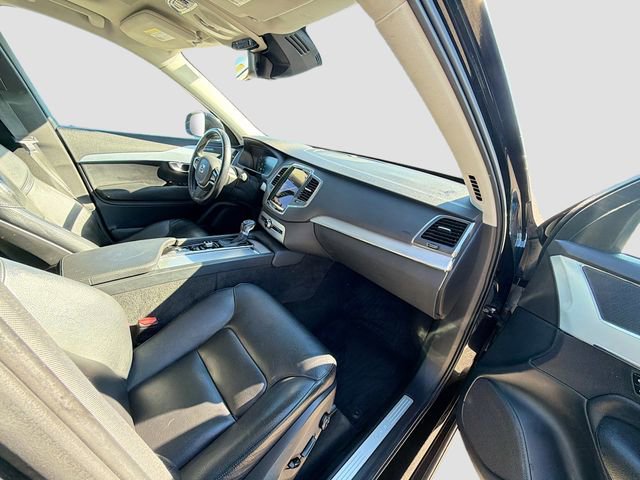 Used 2017 Volvo XC90 T6 Momentum w/ Vision Package image 29