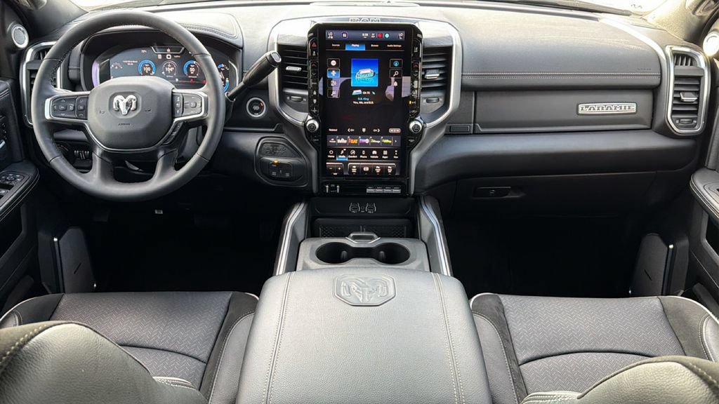 Used 2025 RAM 3500 Laramie AWD/4WD image 27