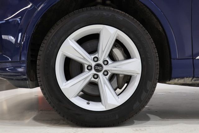 Used 2022 Audi Q7 3.0T Premium w/ Convenience Package image 11