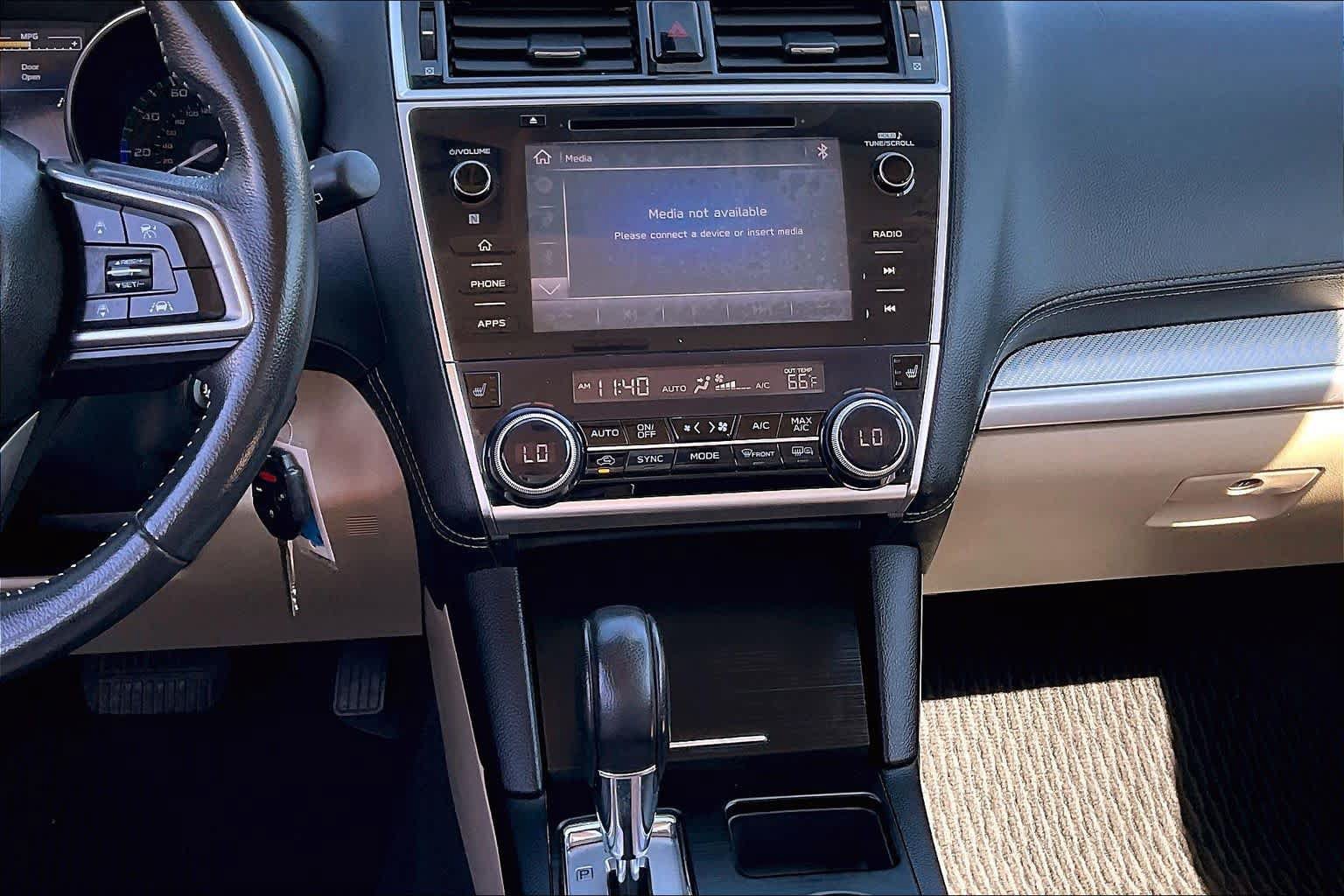 Used 2018 Subaru Outback 2.5i Premium AWD/4WD image 6