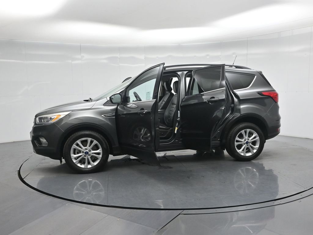 Certified 2019 Ford Escape SEL image 31