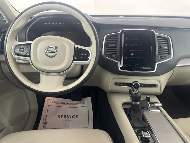 Used 2022 Volvo XC90 T5 Momentum w/ Climate Package AWD/4WD image 15