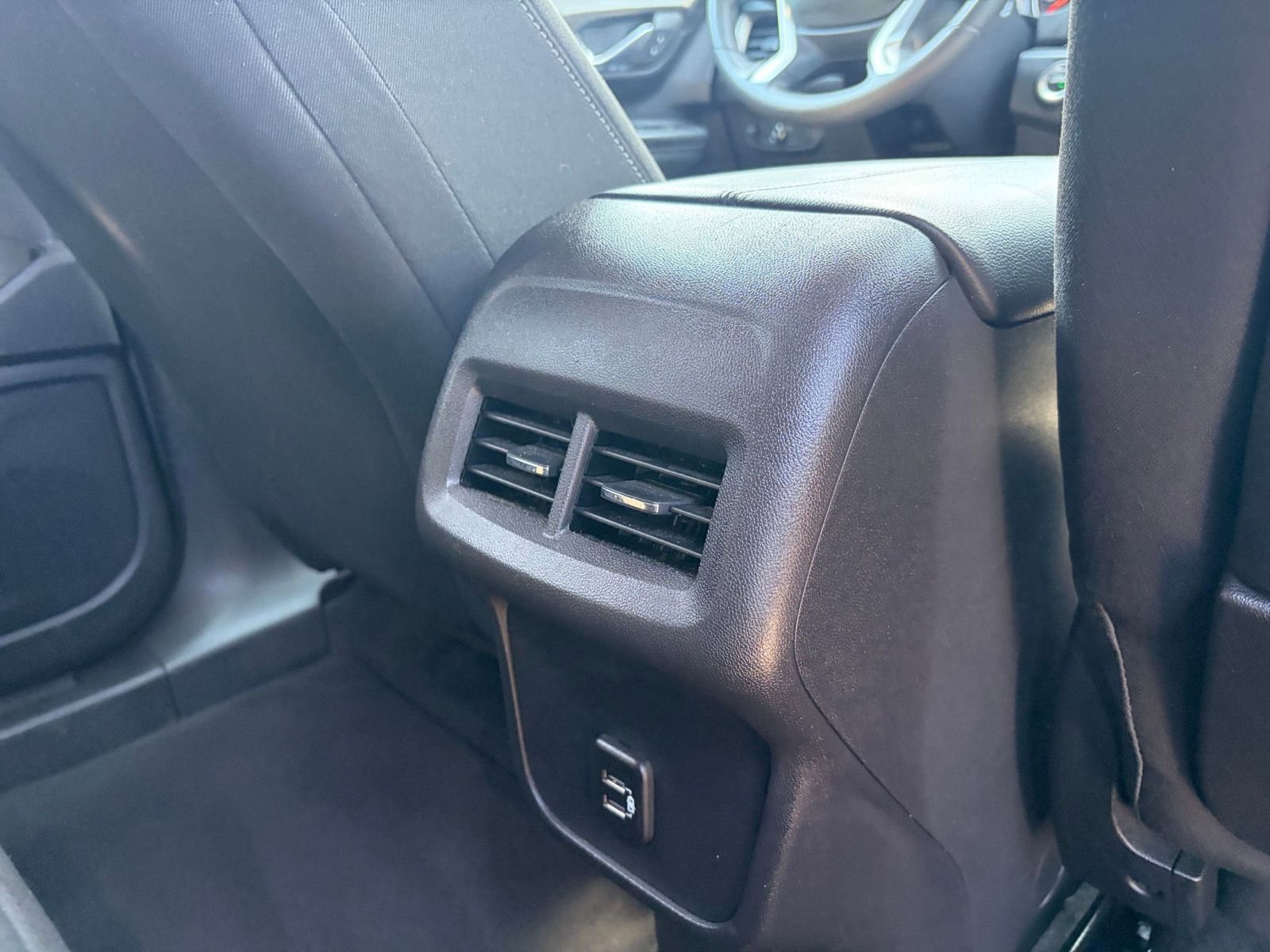 Used 2024 GMC Terrain SLE image 22