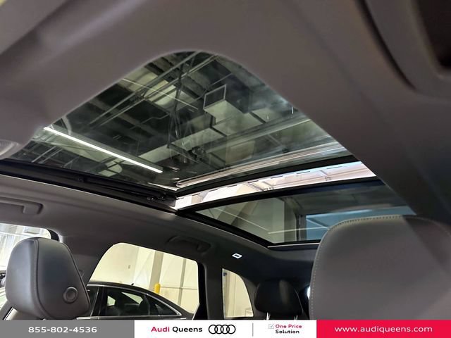 Used 2025 Audi Q5 Premium Plus w/ Premium Plus AWD/4WD image 23