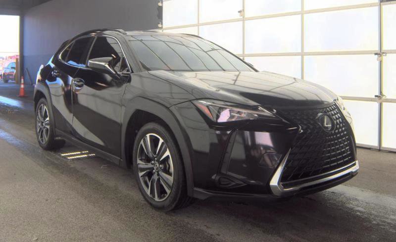 Used 2021 Lexus UX 200 w/ Premium Package image 2