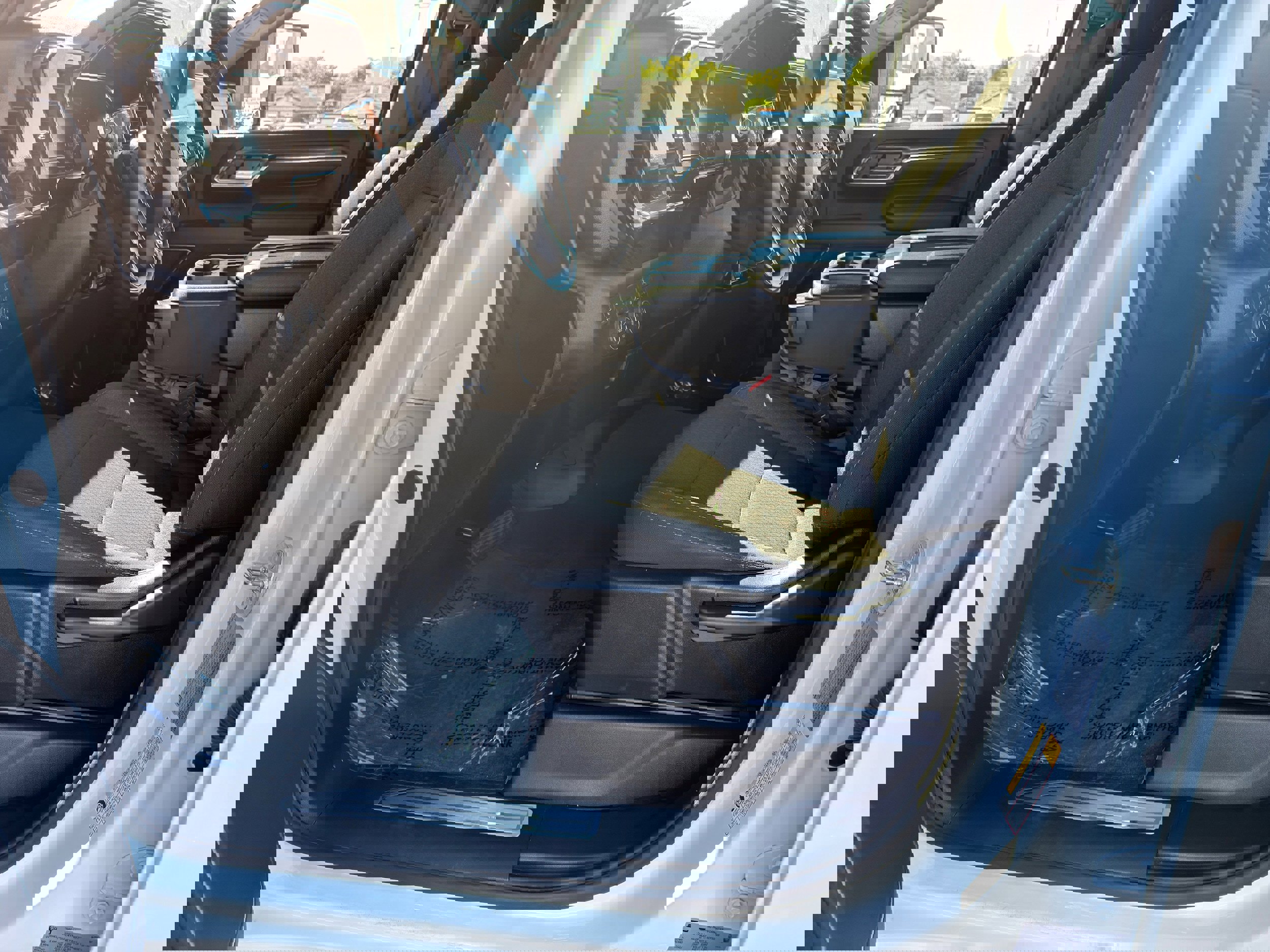 Used 2024 Chevrolet Silverado 2500 LT image 27