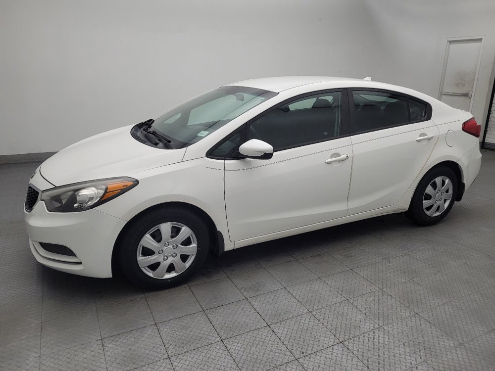 Used 2016 Kia Forte LX FWD image 2