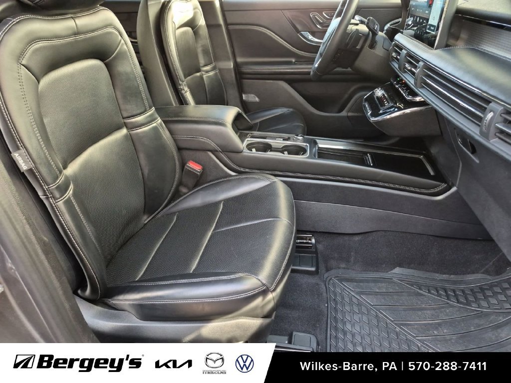 Used 2023 Lincoln Corsair AWD w/ Equipment Group 101A image 34