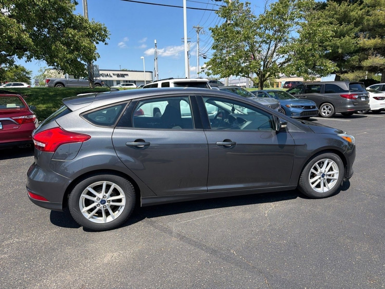 Used 2016 Ford Focus SE w/ Reverse Sensing Package FWD image 28