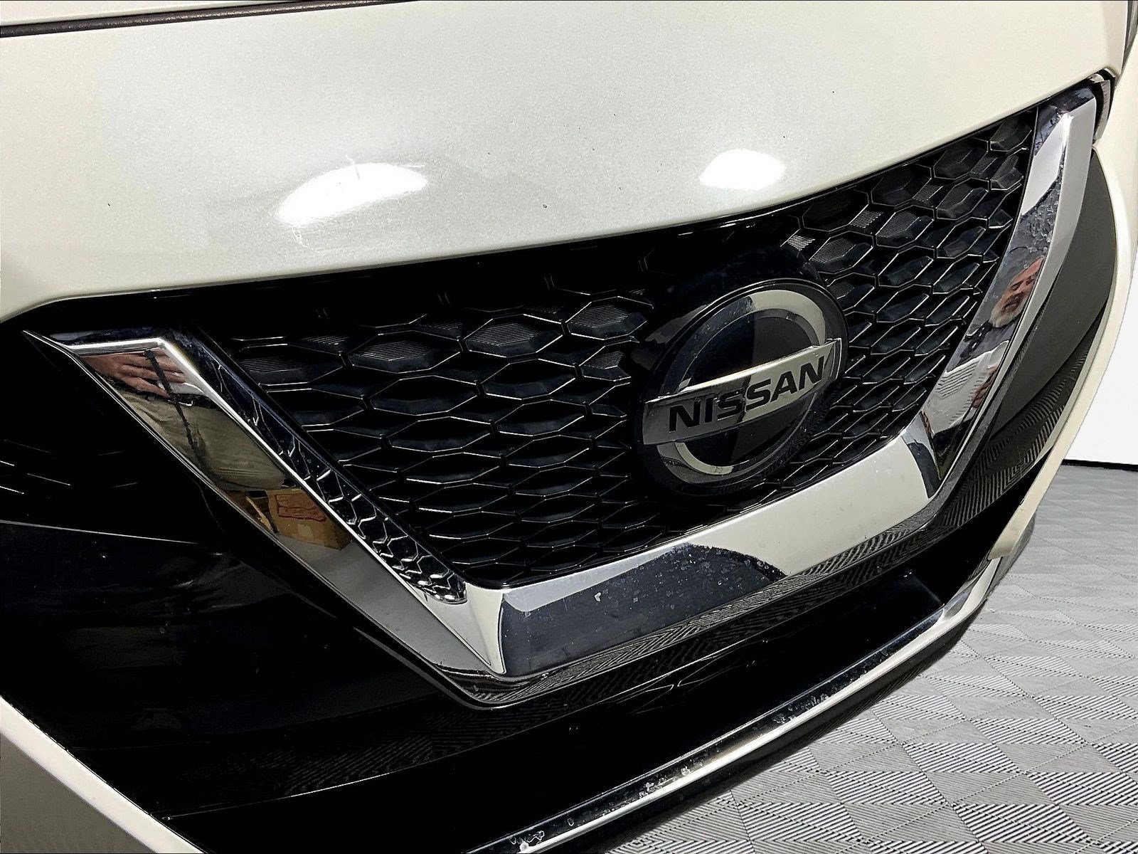 Used 2019 Nissan Maxima SR w/ Premium Package FWD image 33