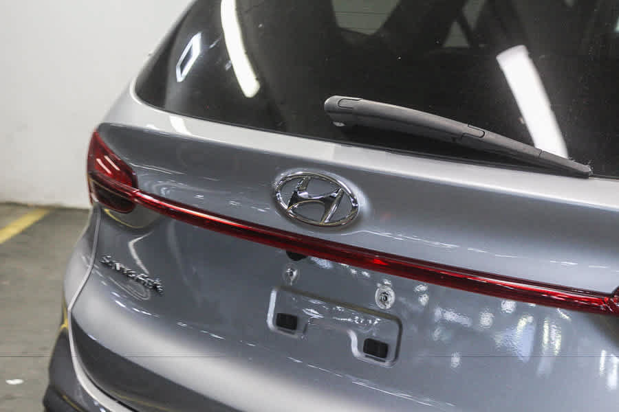 Used 2023 Hyundai Santa Fe Limited FWD image 8