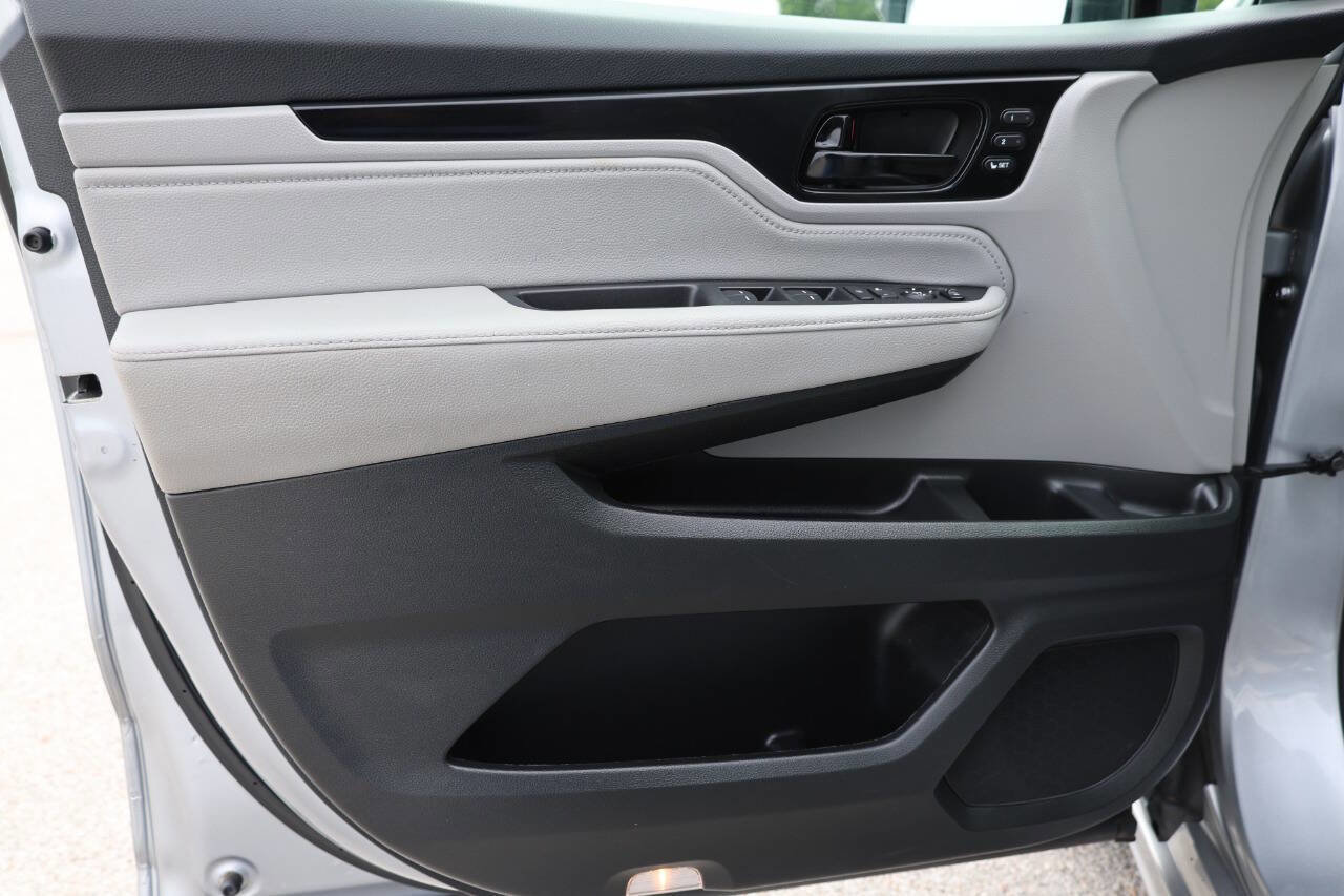Used 2022 Honda Odyssey Touring image 12