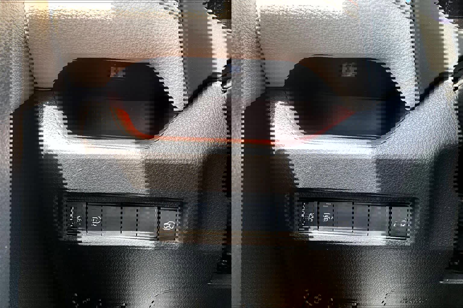 Certified 2022 Toyota RAV4 Limited image 64