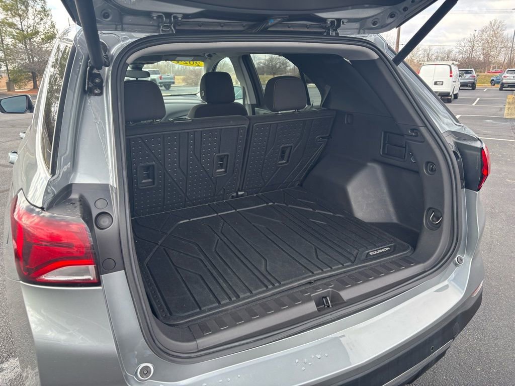 Used 2024 Chevrolet Equinox LT w/ LPO, Floor Liner Package image 20