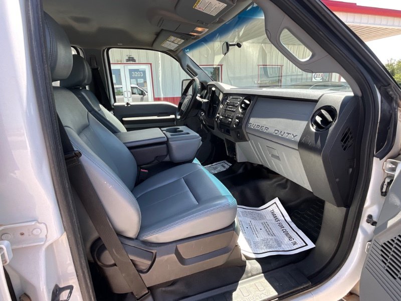 Used 2013 Ford F250 XL w/ Skid Plate Pkg AWD/4WD image 8