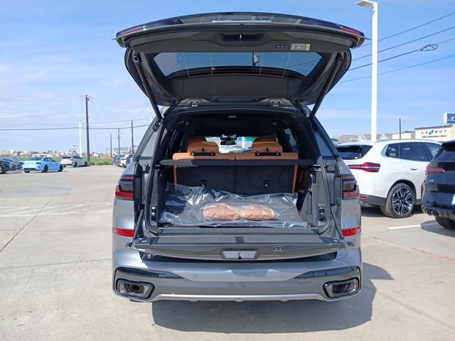 New 2026 BMW X7 xDrive40i AWD/4WD image 9