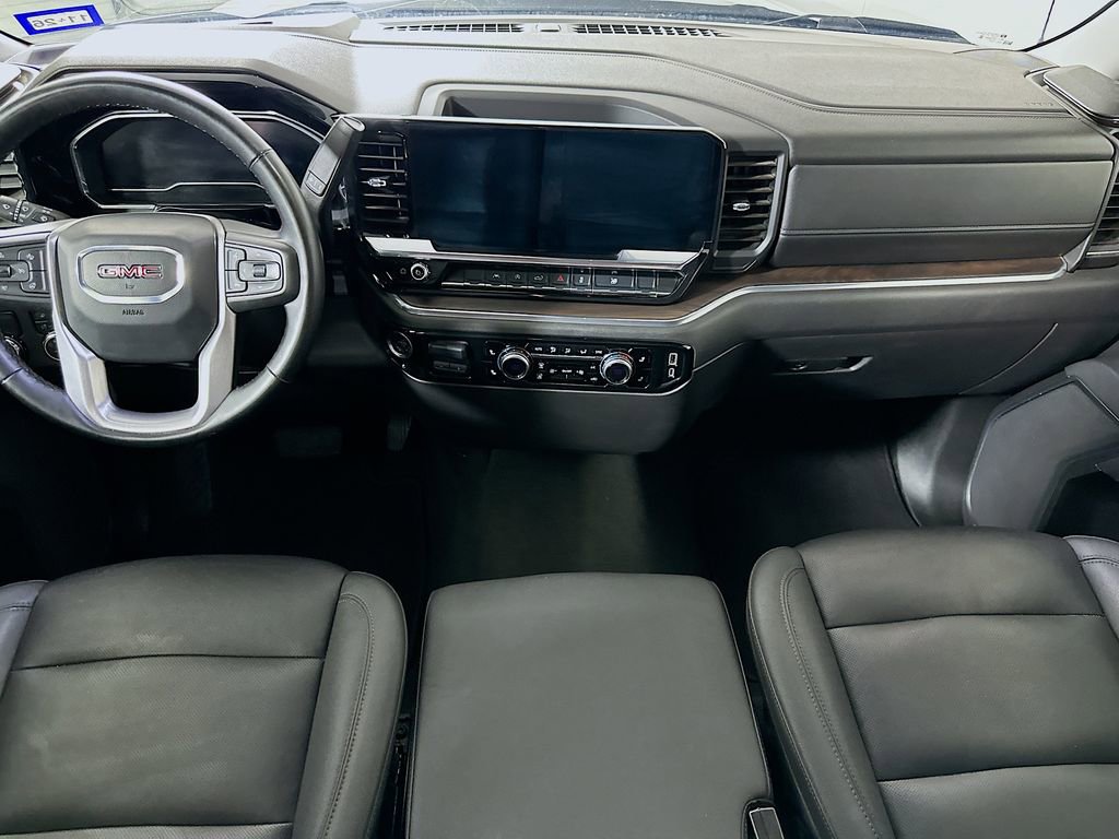 Used 2025 GMC Sierra 1500 SLT RWD image 18