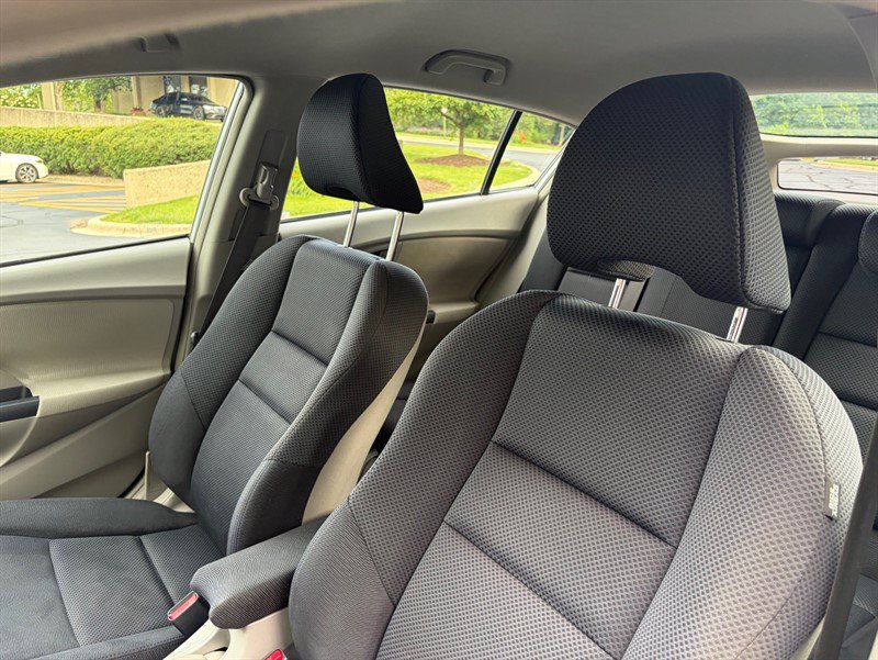 Used 2010 Honda Insight EX image 37