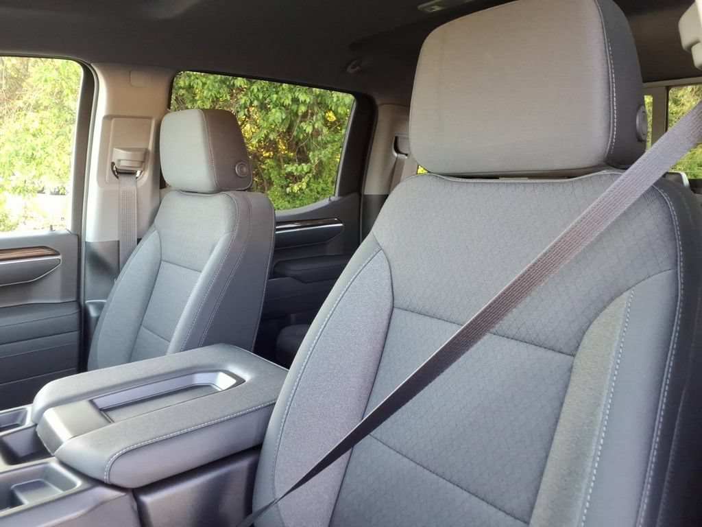 New 2026 Chevrolet Silverado 1500 LT AWD/4WD image 13