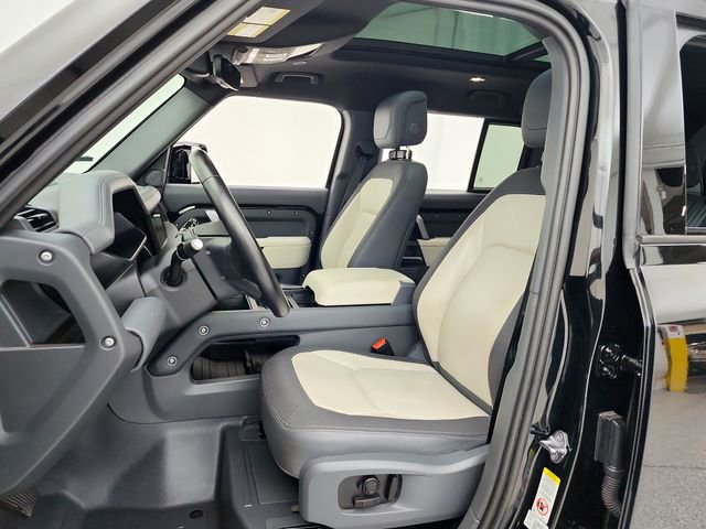 Certified 2023 Land Rover Defender 110 X-Dynamic SE image 21