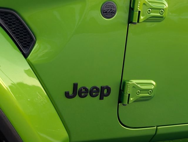 Used 2025 Jeep Gladiator Sport image 5