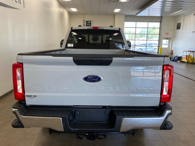 New 2025 Ford F250 XL w/ XL Off-Road Package image 6