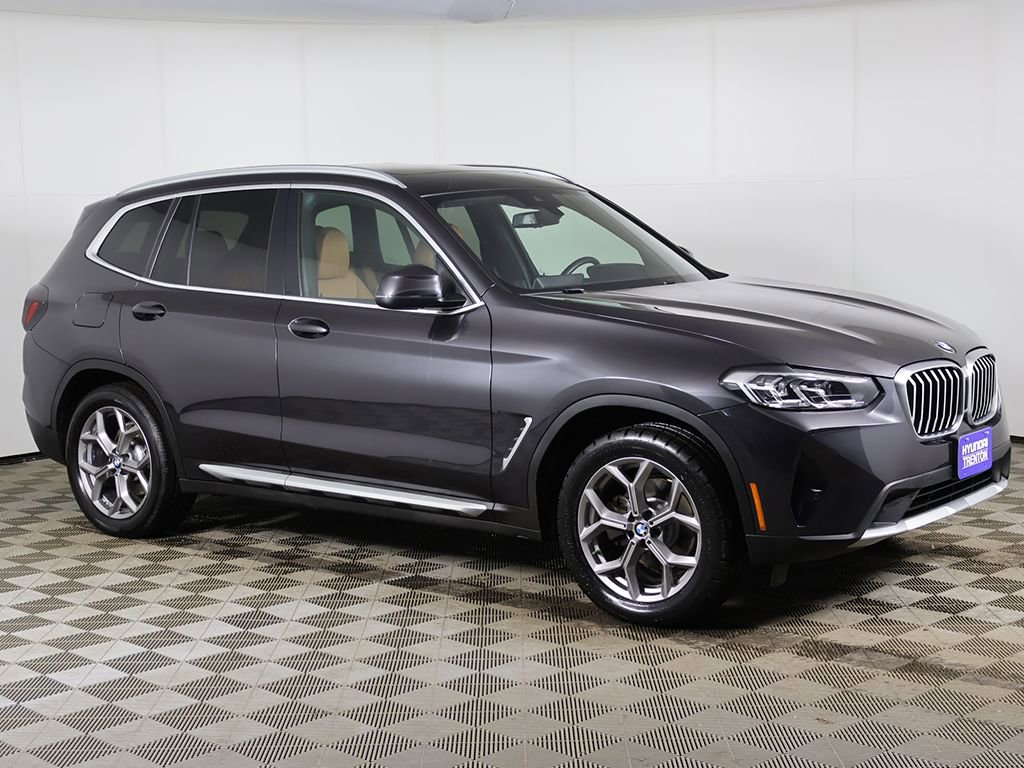 Used 2023 BMW X3 xDrive30i w/ Convenience Package AWD/4WD image 2