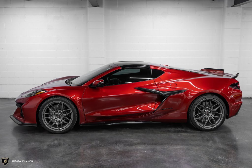 Used 2024 Chevrolet Corvette Z06 w/ Battery Protection Package image 7