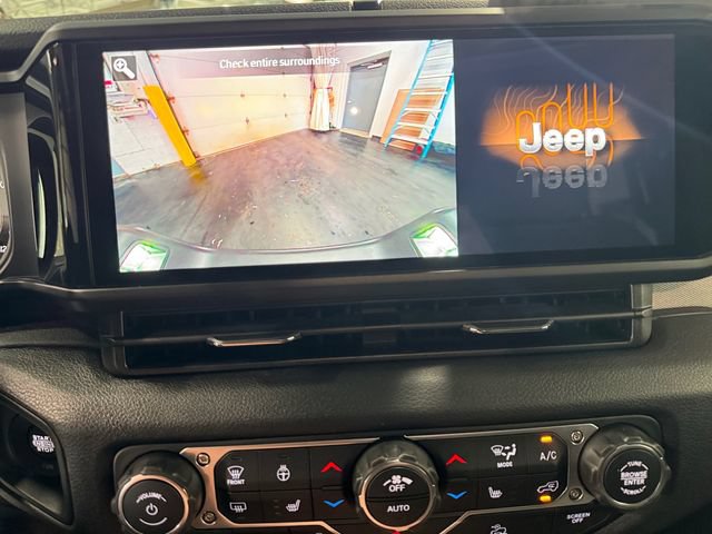 New 2026 Jeep Gladiator Sport AWD/4WD image 18