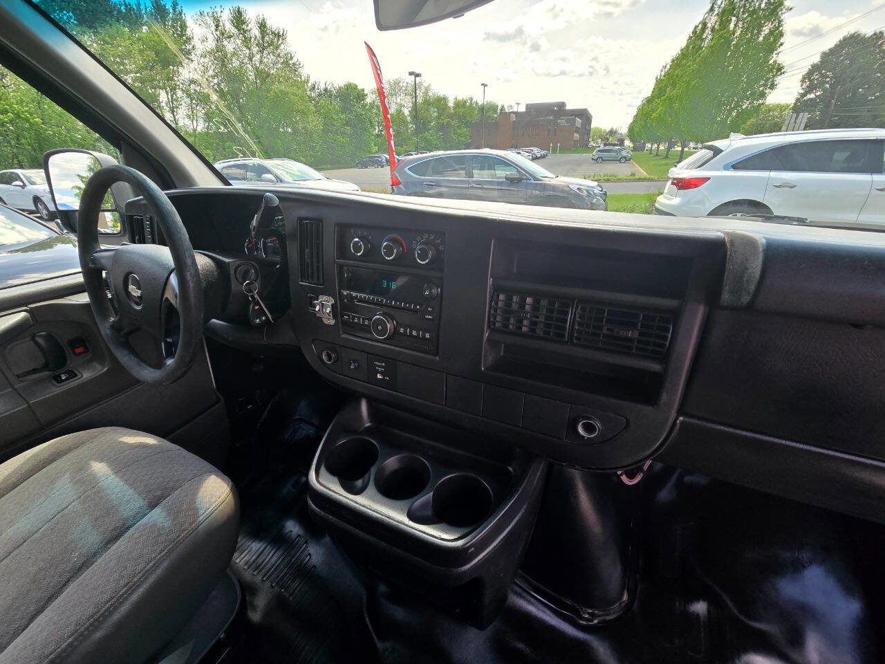 Used 2012 Chevrolet Express 3500 LS image 21