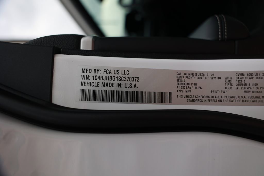 New 2025 Jeep Grand Cherokee Limited image 33