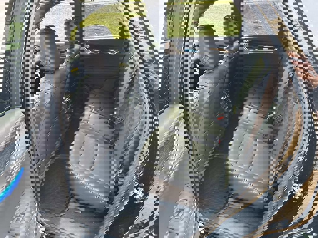 New 2026 Cadillac XT5 Premium Luxury w/ Driver Assist Package image 17