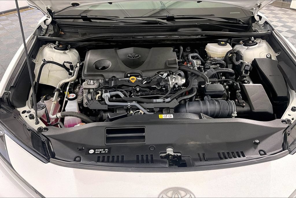Used 2025 Toyota Camry LE FWD image 12