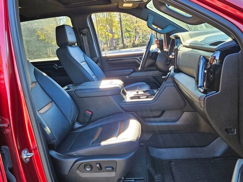 Used 2024 GMC Sierra 2500 AT4 w/ AT4 Premium Plus Package image 15