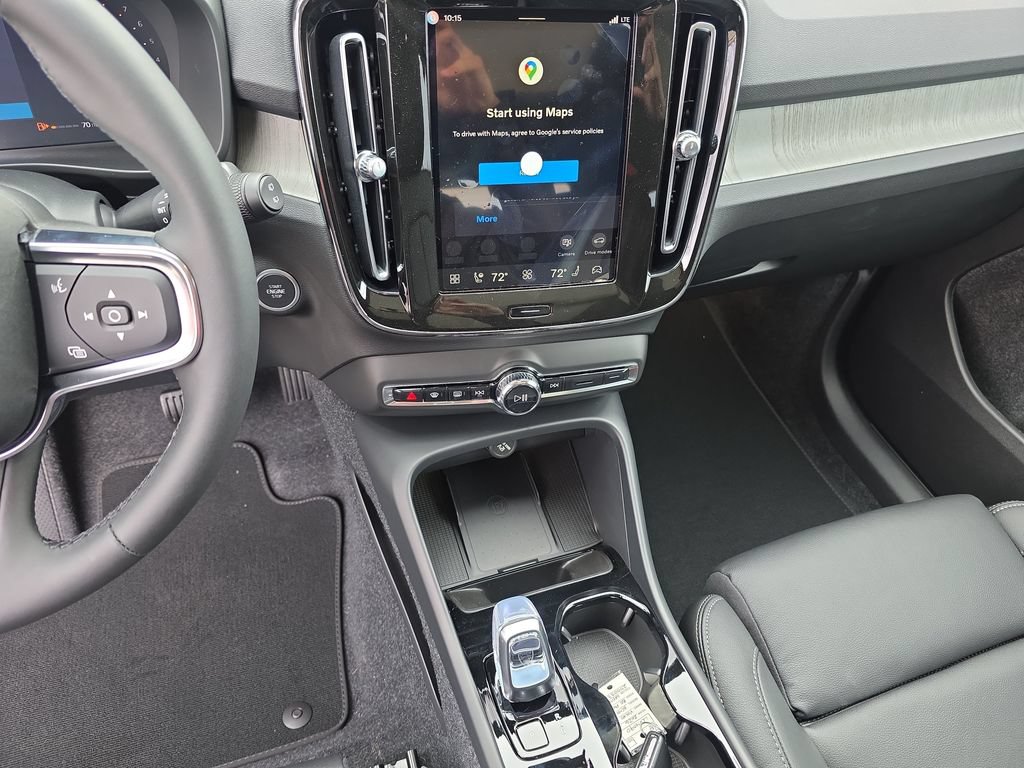 Certified 2026 Volvo XC40 B5 Plus w/ Protection Package Premier AWD/4WD image 17