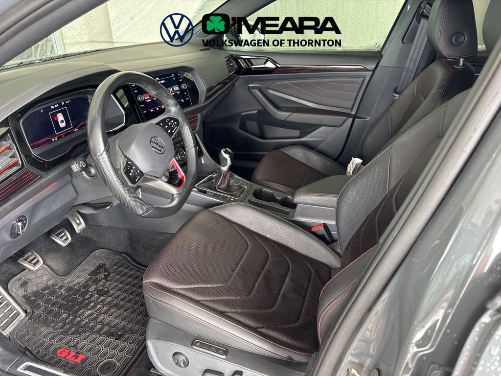 Used 2024 Volkswagen Jetta GLI Autobahn FWD image 3
